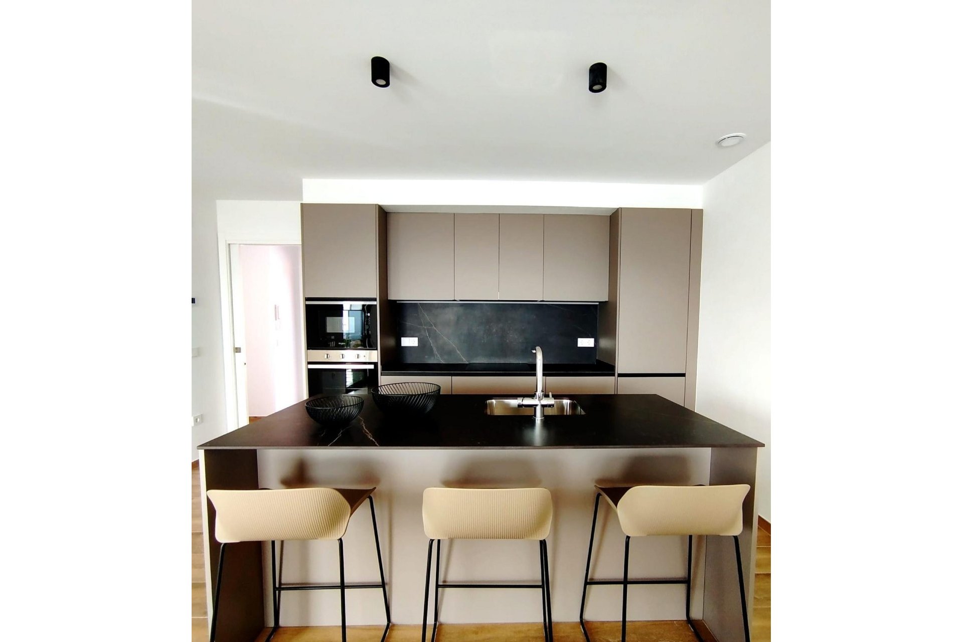 Rynek pierwotny - Willa -
Polop - PAU 1