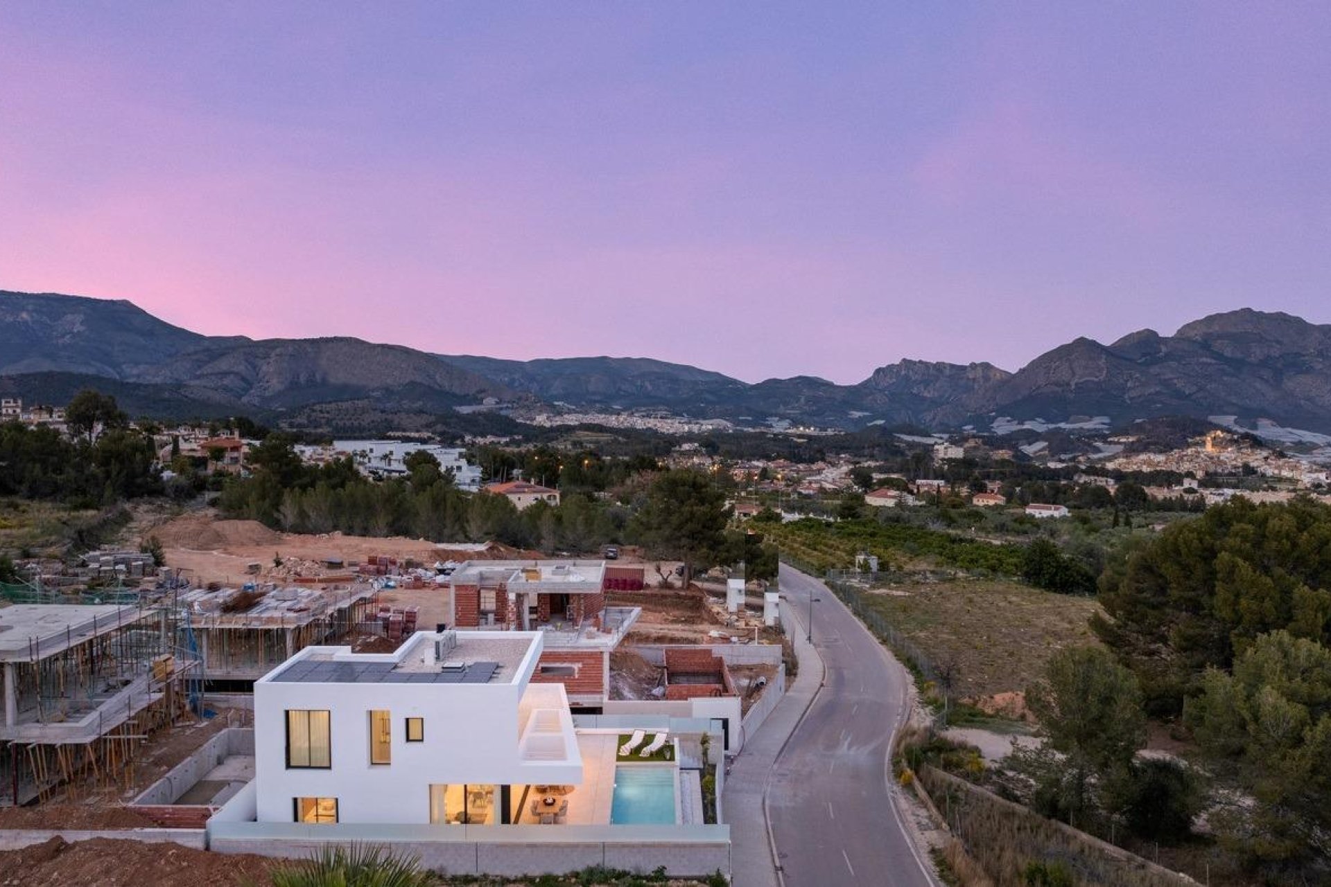 Rynek pierwotny - Willa -
Polop - Urbanizaciones