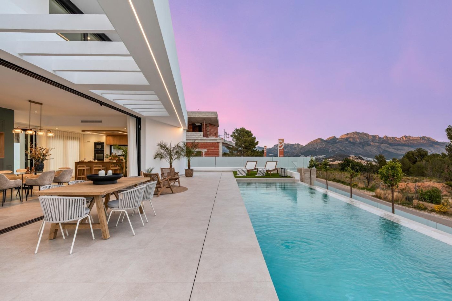 Rynek pierwotny - Willa -
Polop - Urbanizaciones