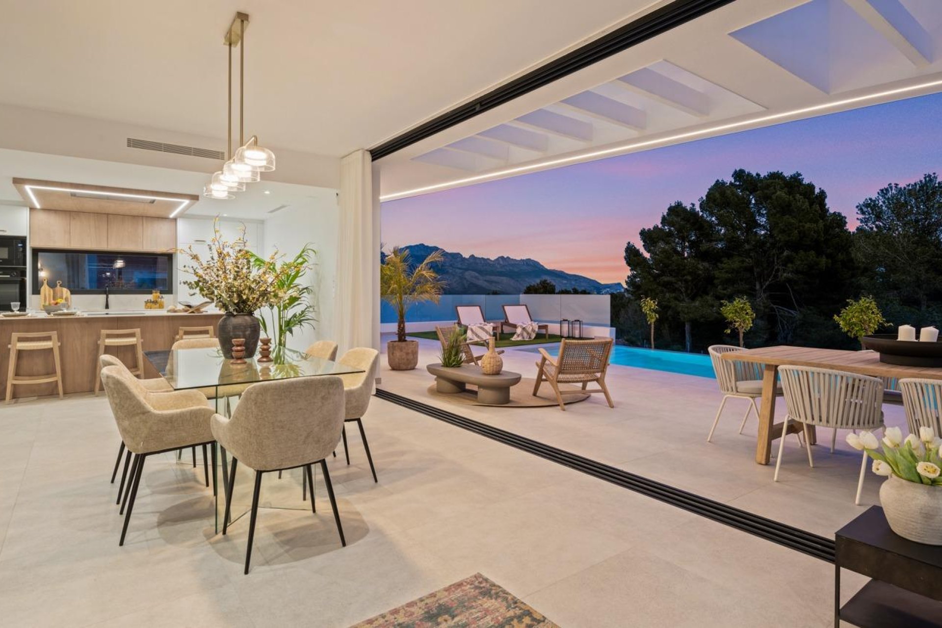 Rynek pierwotny - Willa -
Polop - Urbanizaciones