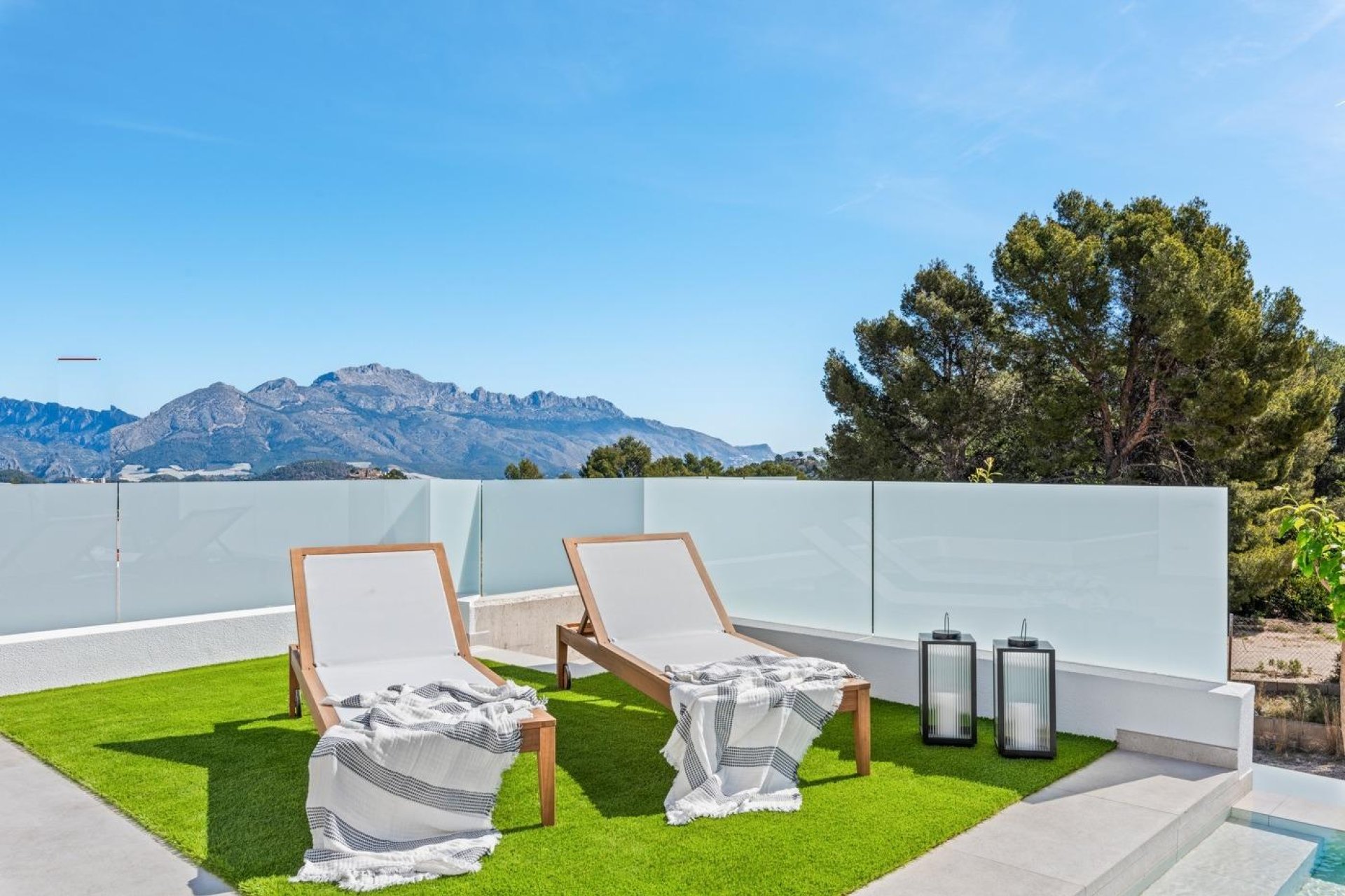 Rynek pierwotny - Willa -
Polop - Urbanizaciones