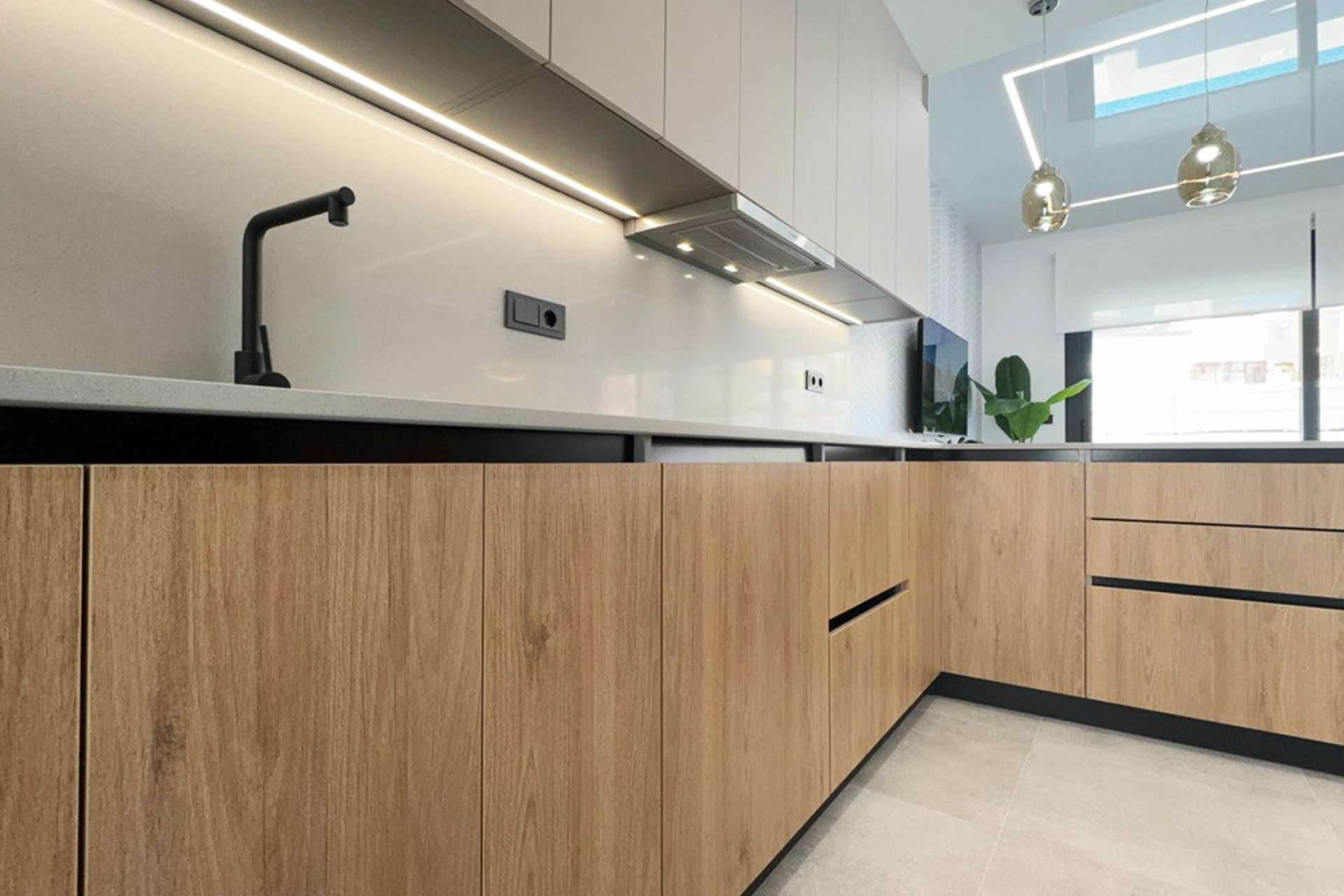 Rynek pierwotny - Willa -
San Miguel de Salinas - BLUE LAGOON