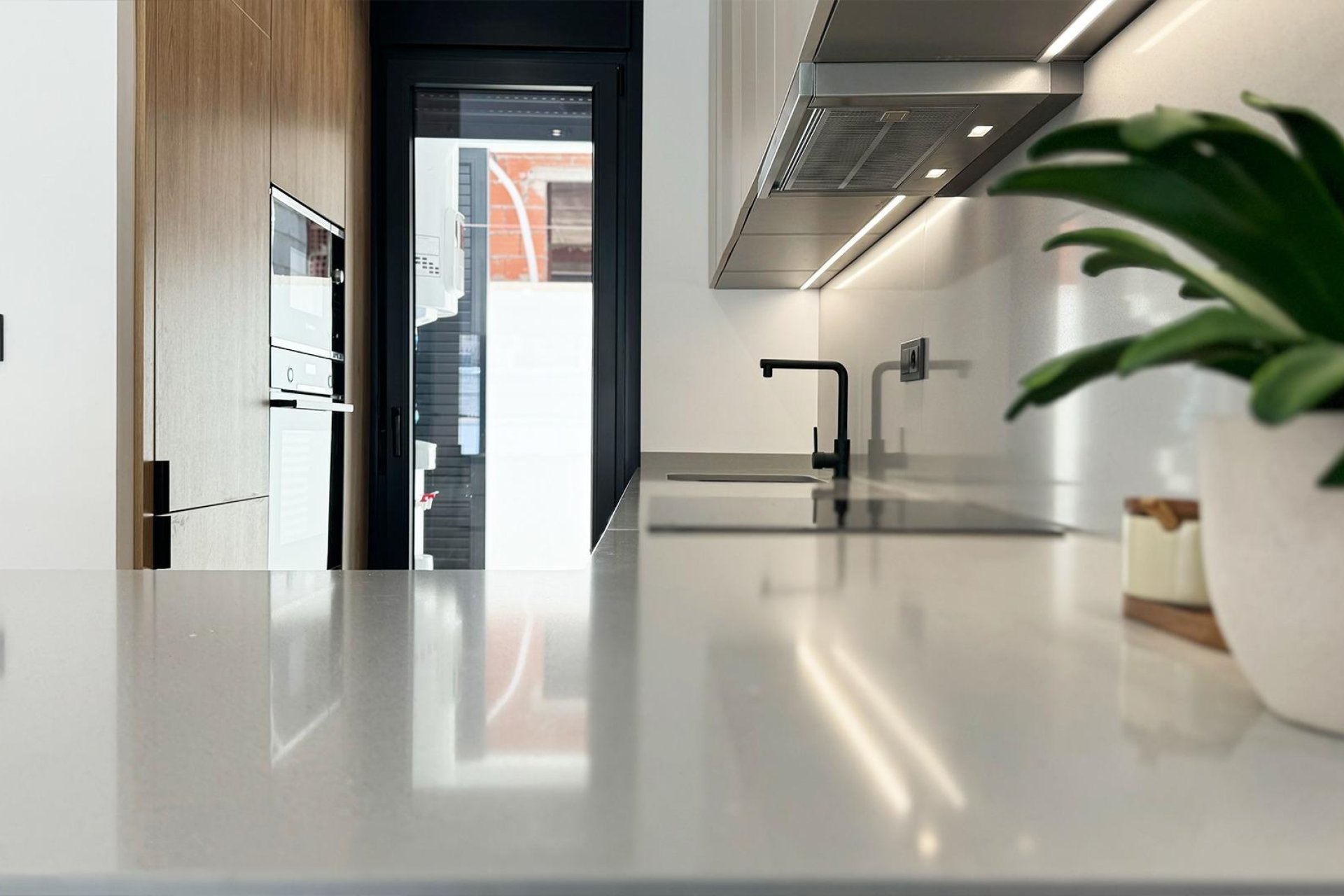 Rynek pierwotny - Willa -
San Miguel de Salinas - BLUE LAGOON