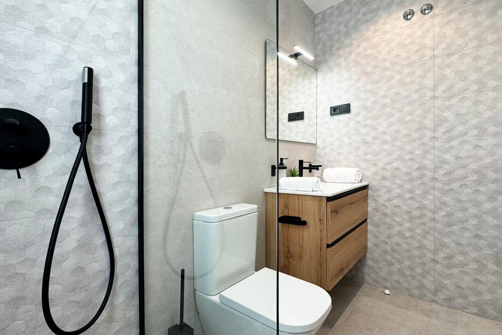 Rynek pierwotny - Willa -
San Miguel de Salinas - BLUE LAGOON