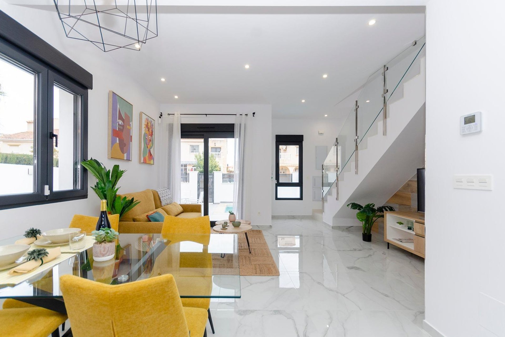 Rynek pierwotny - Willa -
Torrevieja - La Siesta - El Salado -  Torreta