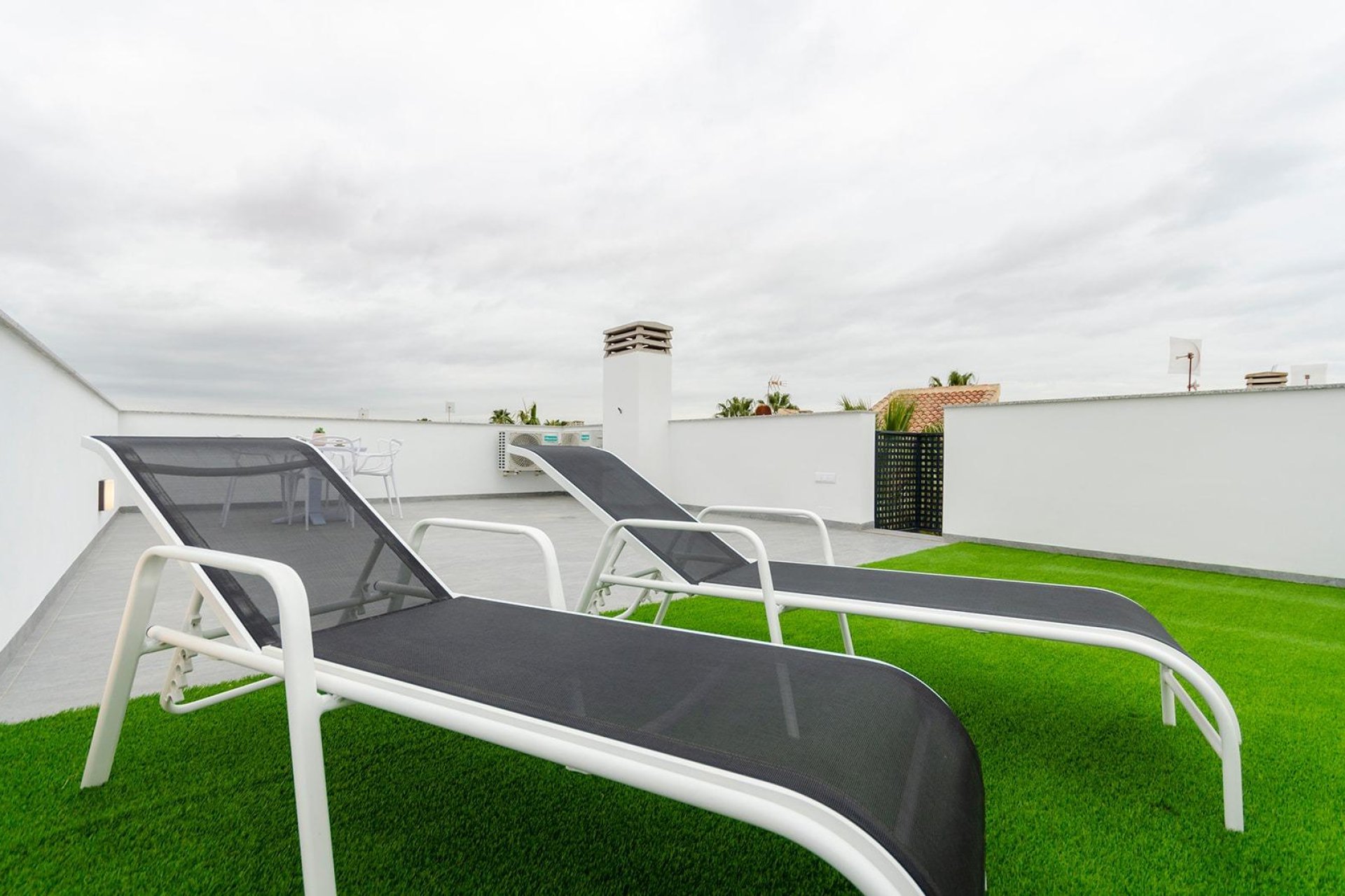 Rynek pierwotny - Willa -
Torrevieja - La Siesta - El Salado -  Torreta