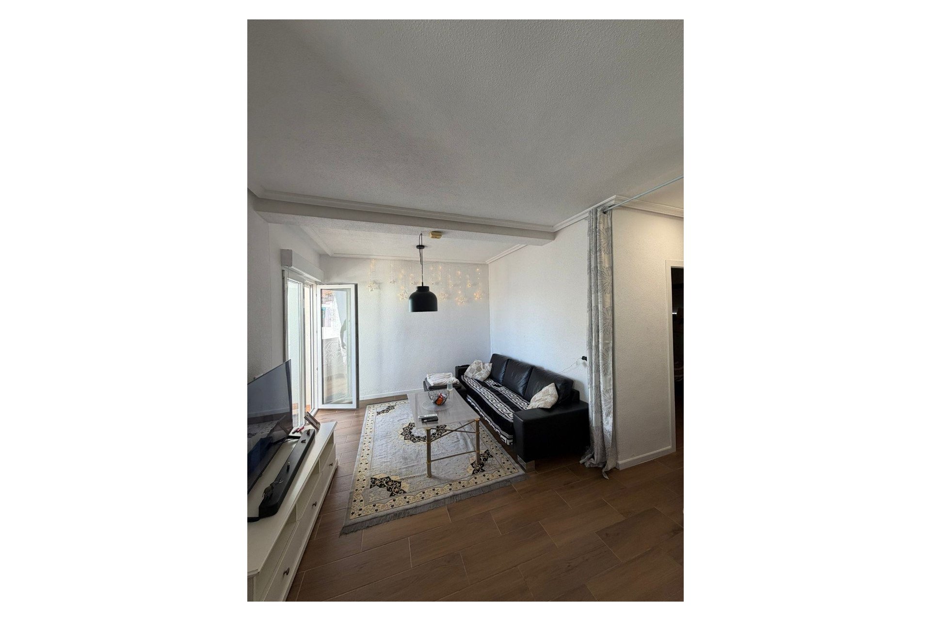 Rynek wtórny - Apartament / Duplex -
Orihuela Costa - Punta Prima