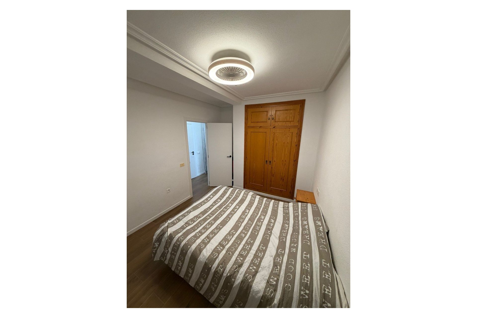 Rynek wtórny - Apartament / Duplex -
Orihuela Costa - Punta Prima