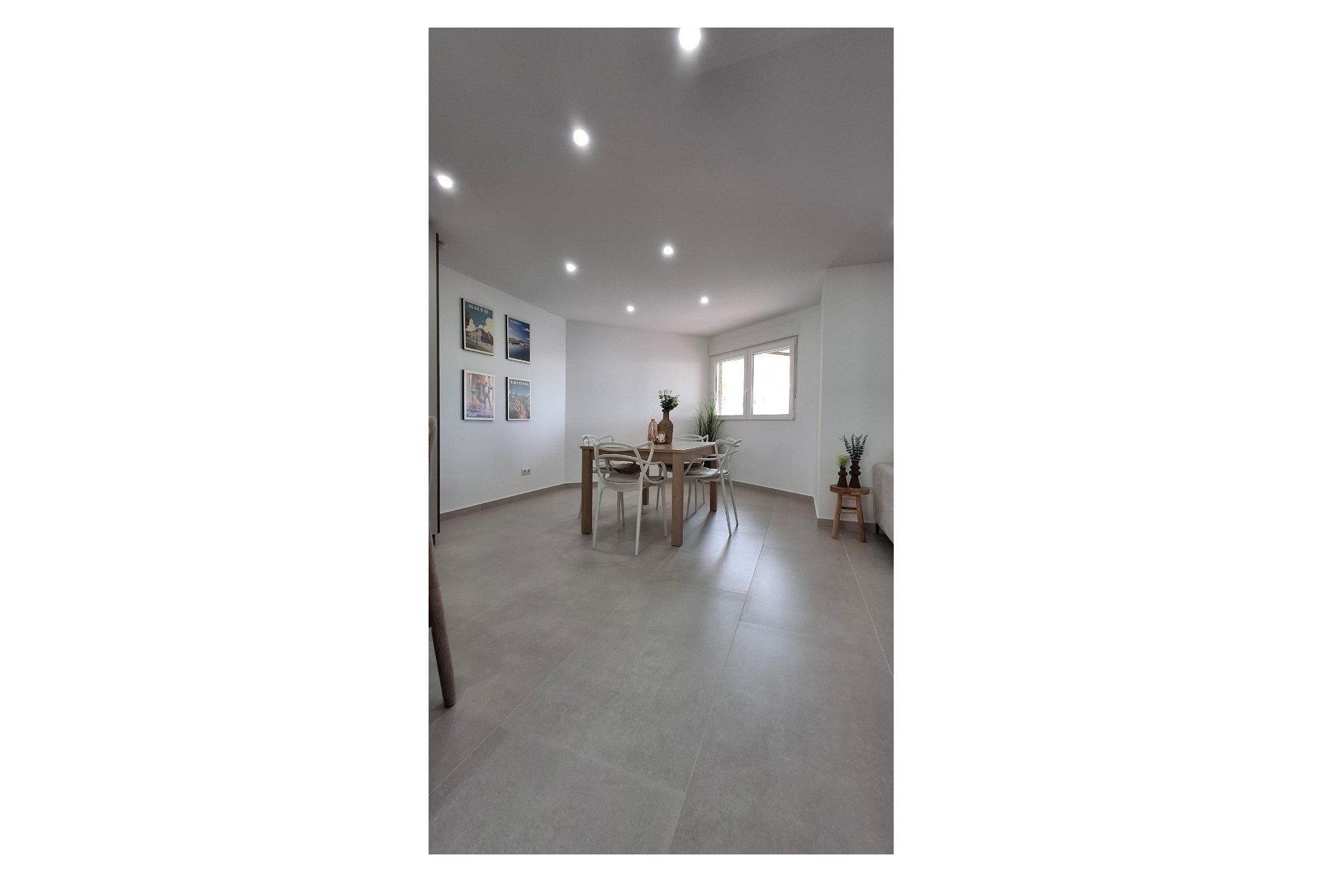Rynek wtórny - Apartament / Duplex -
Torrevieja - Playa Acequion
