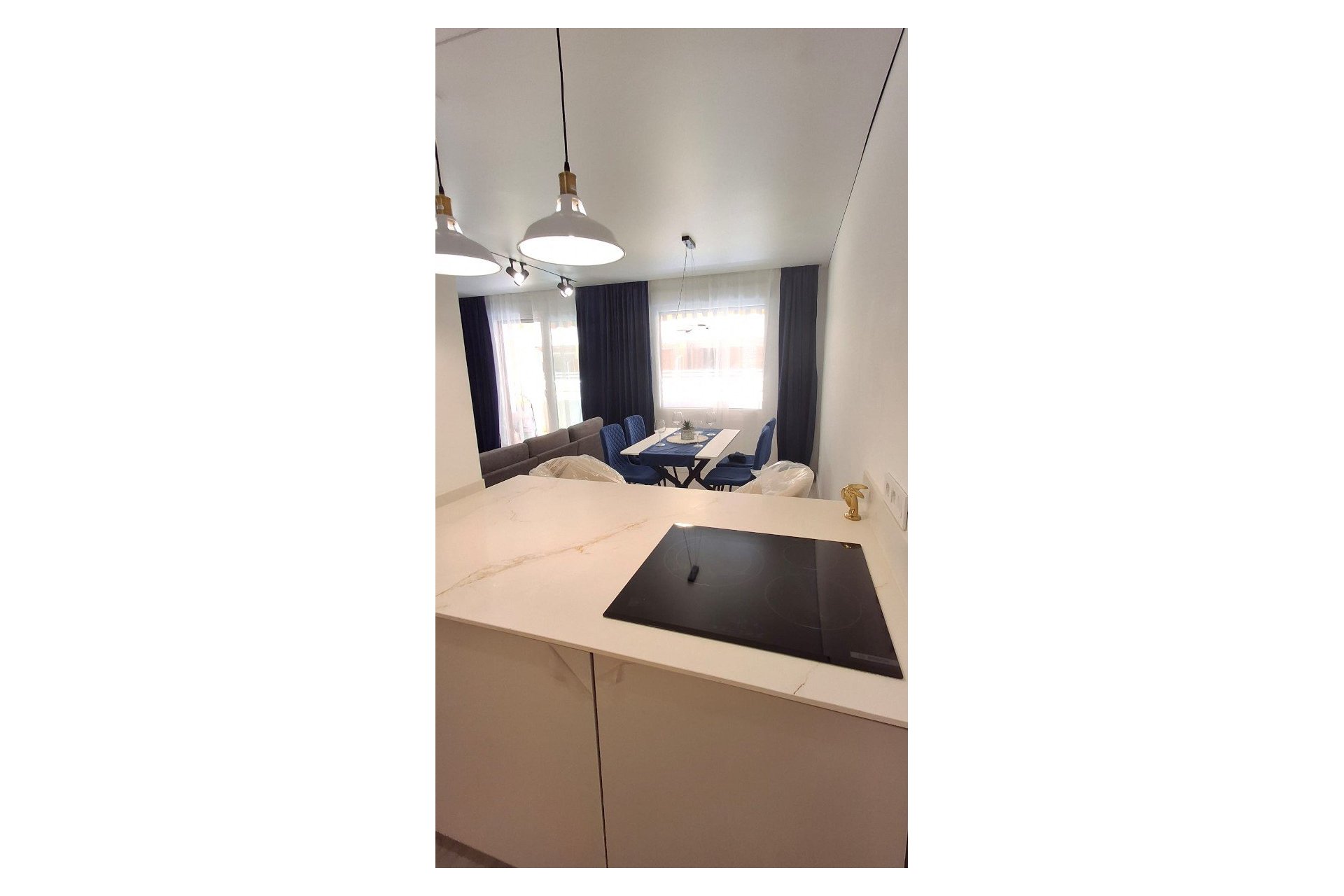Rynek wtórny - Apartament / Duplex -
Torrevieja - Playa Acequion