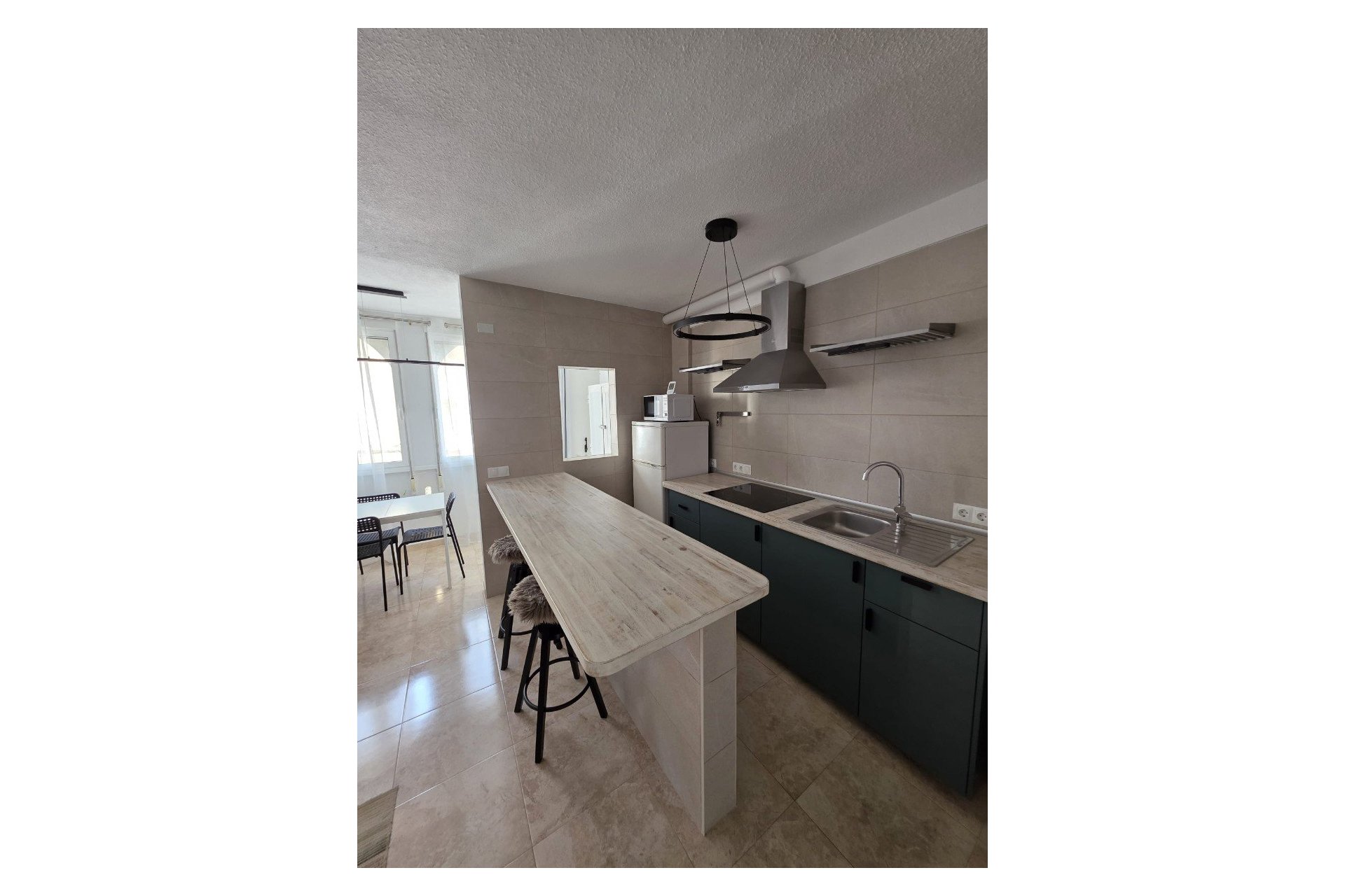 Rynek wtórny - Apartament / Duplex -
Torrevieja - Playa