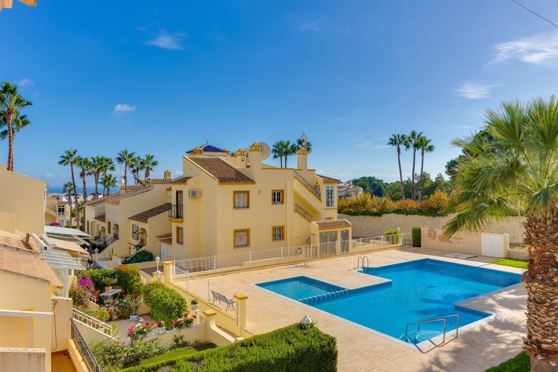 Rynek wtórny - Bungalow -
Orihuela Costa - Villamartín