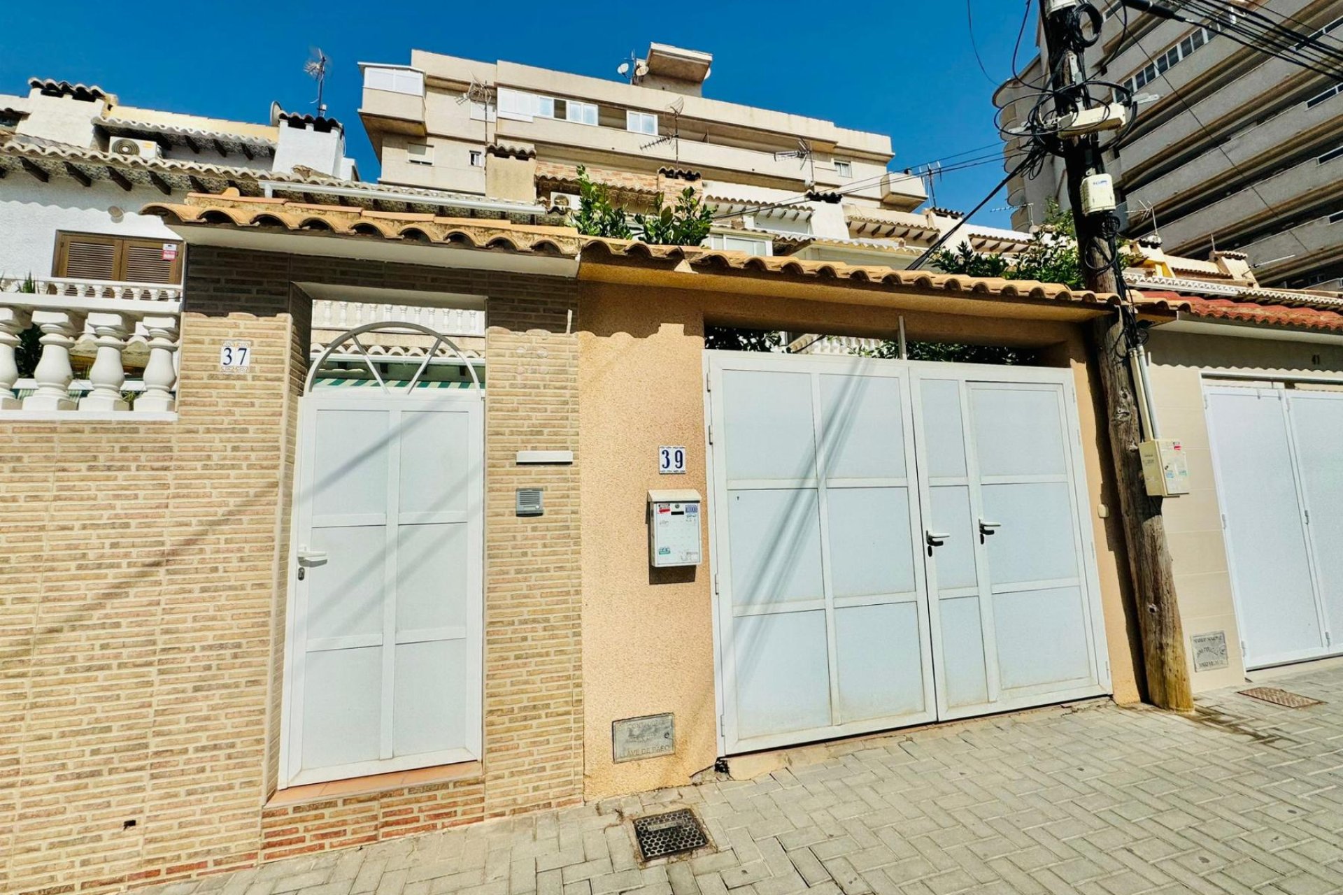 Rynek wtórny - Bungalow -
Torrevieja - Aguas Nuevas