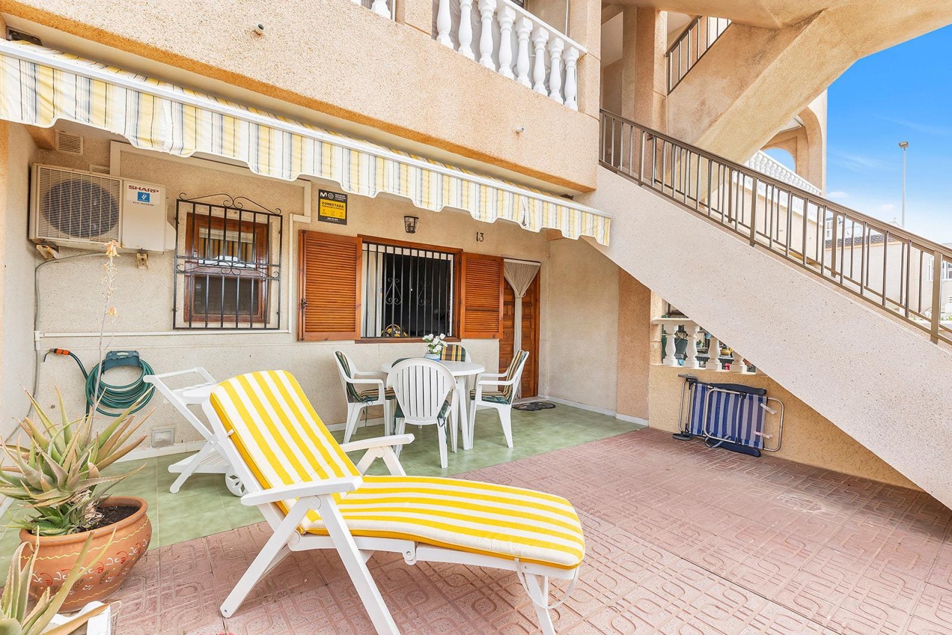 Rynek wtórny - Bungalow -
Torrevieja - La Mata