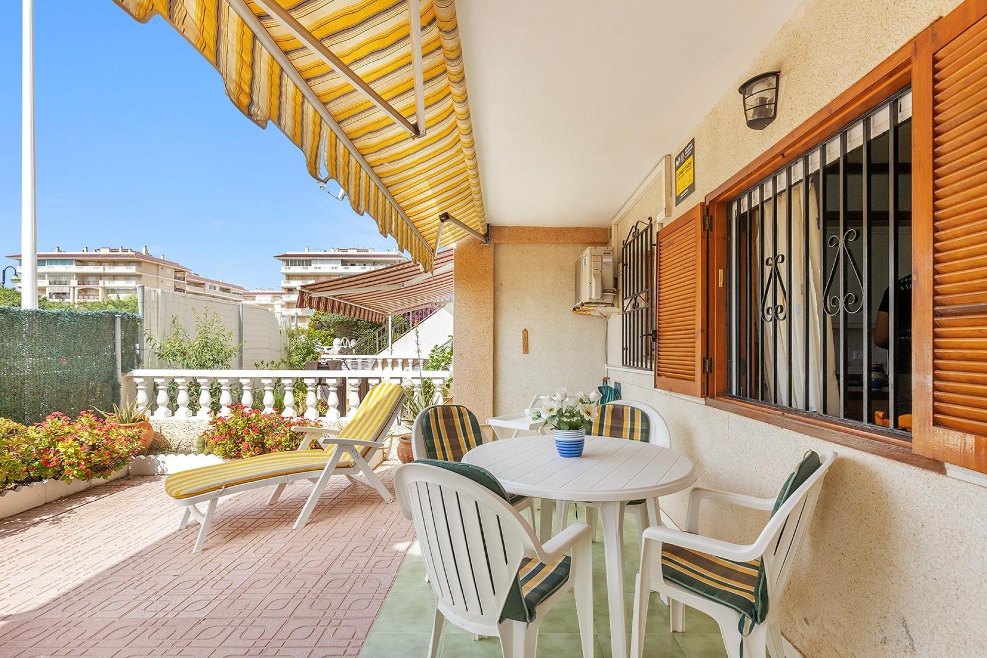 Rynek wtórny - Bungalow -
Torrevieja - La Mata