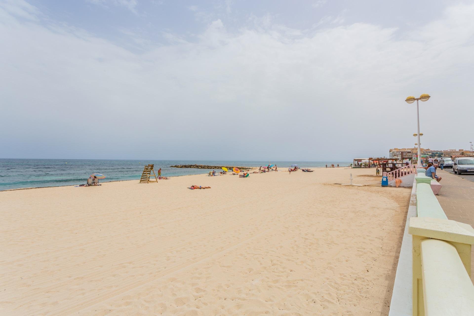 Rynek wtórny - Bungalow -
Torrevieja - La Mata