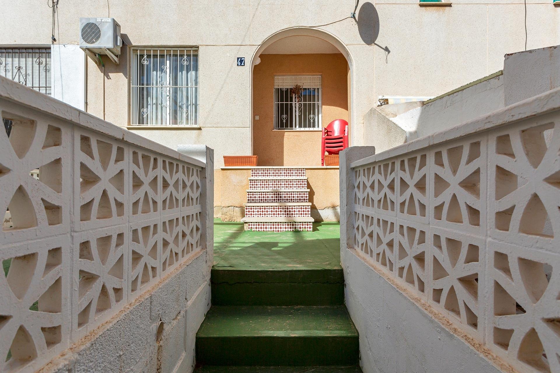 Rynek wtórny - Bungalow -
Torrevieja - Lago jardin