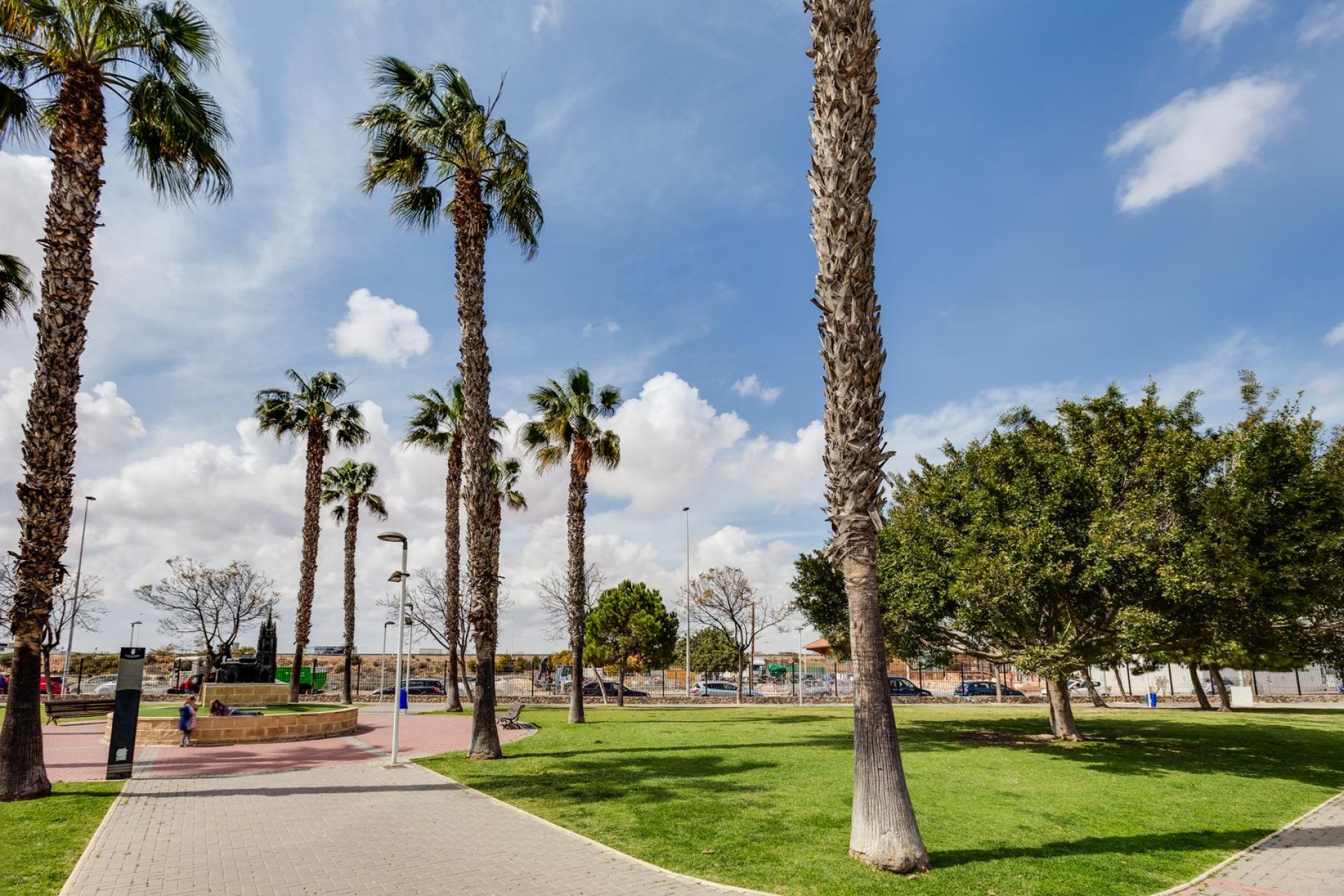 Rynek wtórny - Bungalow -
Torrevieja - Playa de La Acequion