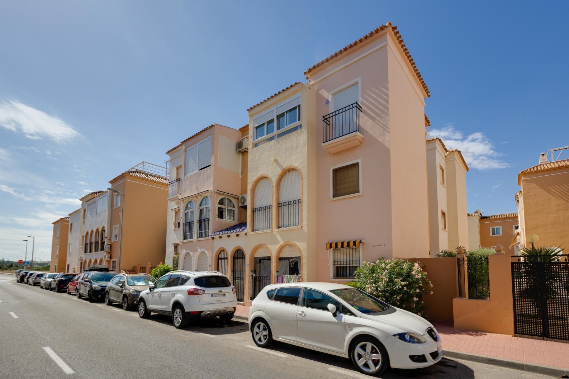 Rynek wtórny - Bungalow -
Torrevieja - Playa de los Naufragos