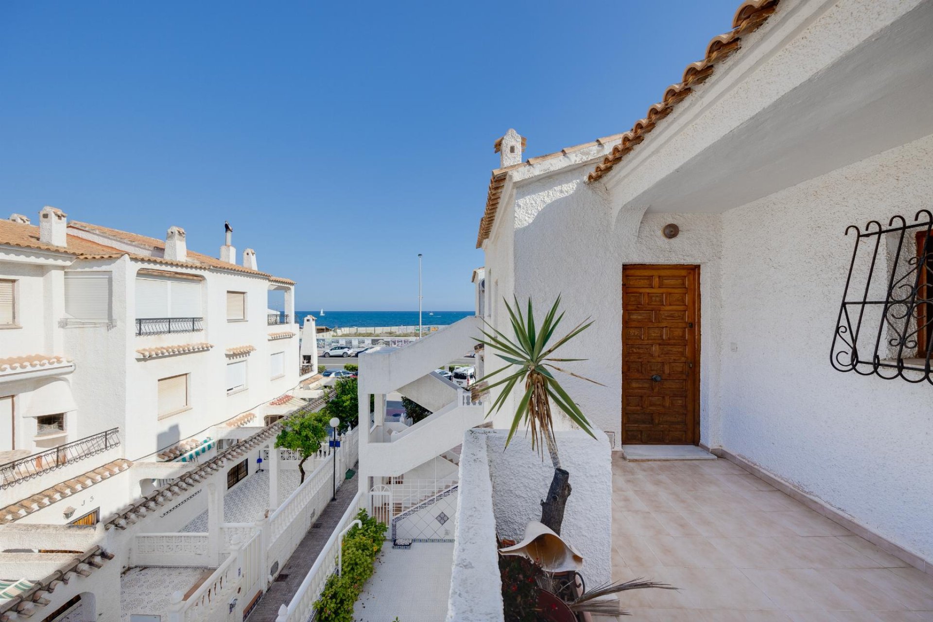 Rynek wtórny - Bungalow -
Torrevieja - Playa de los Naufragos