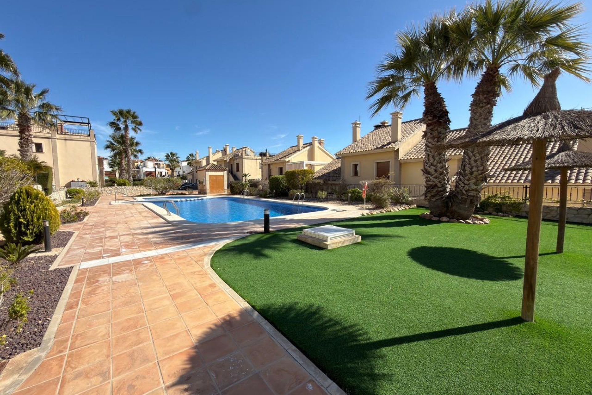 Rynek wtórny - Bungalowy -
Algorfa - La Finca Golf Resort