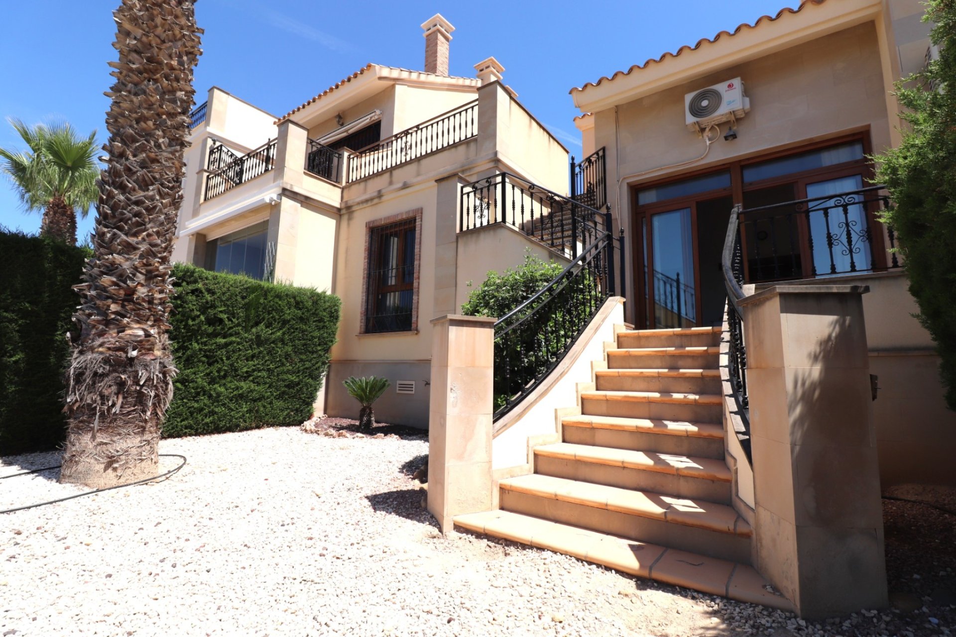 Rynek wtórny - Bungalowy -
Algorfa - La Finca Golf Resort