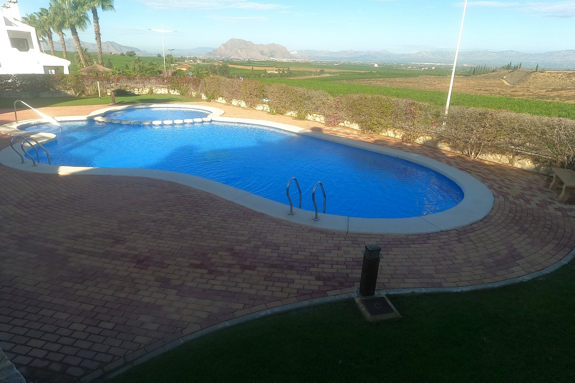 Rynek wtórny - Bungalowy -
Algorfa - La Finca Golf Resort