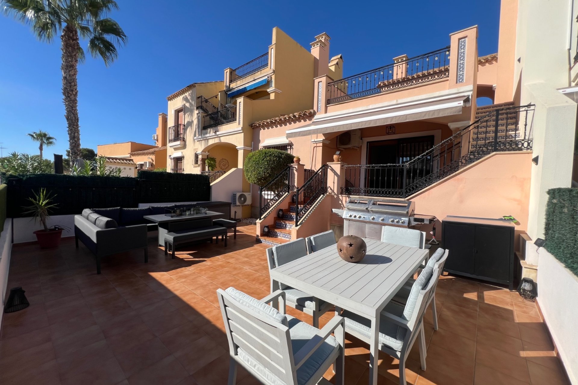 Rynek wtórny - Bungalowy -
Algorfa - La Finca Golf Resort