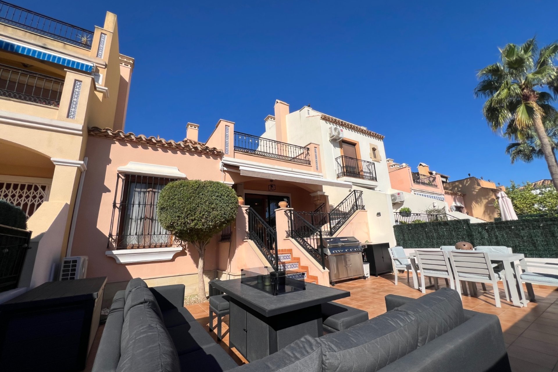 Rynek wtórny - Bungalowy -
Algorfa - La Finca Golf Resort