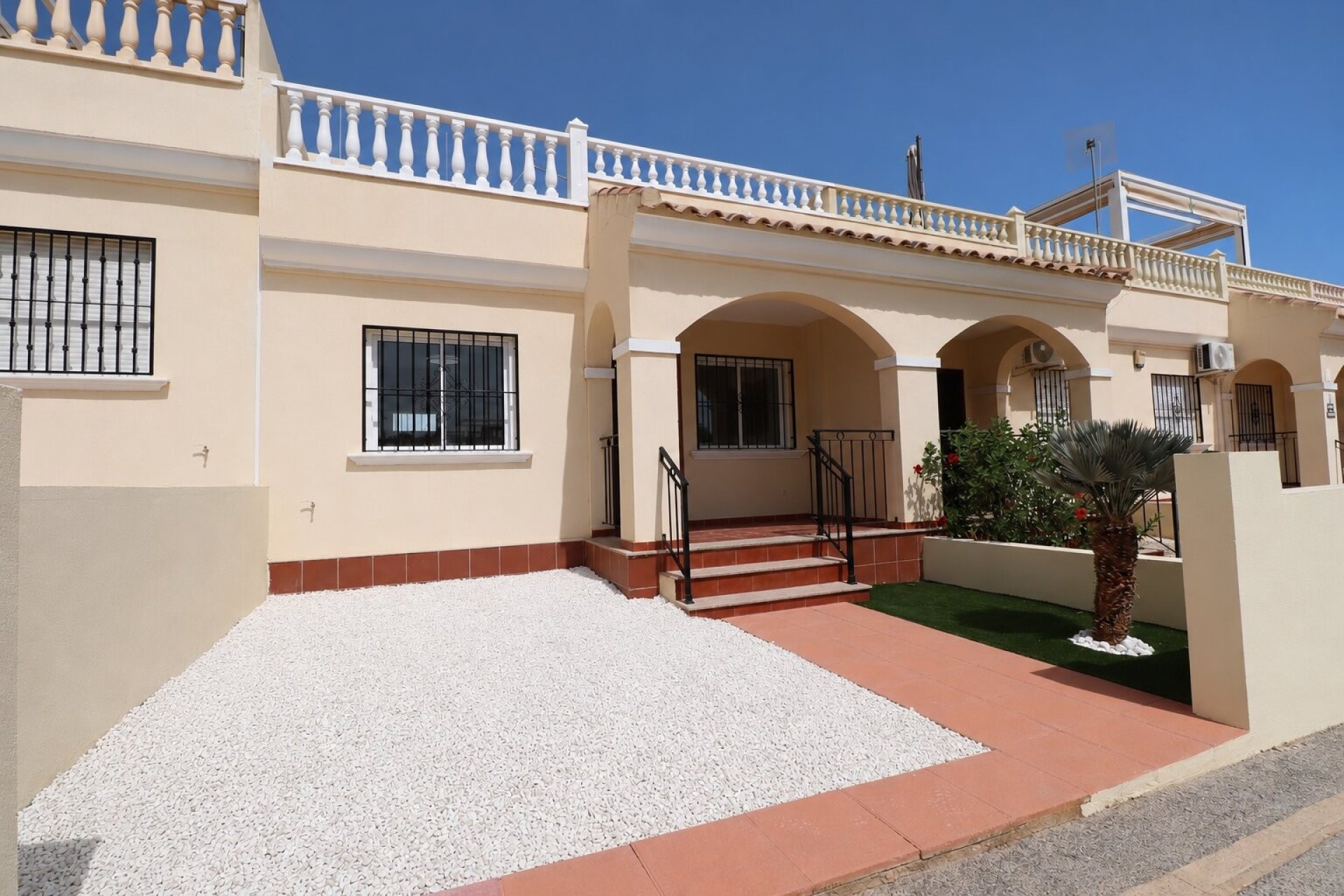Rynek wtórny - Bungalowy -
Algorfa - Montemar