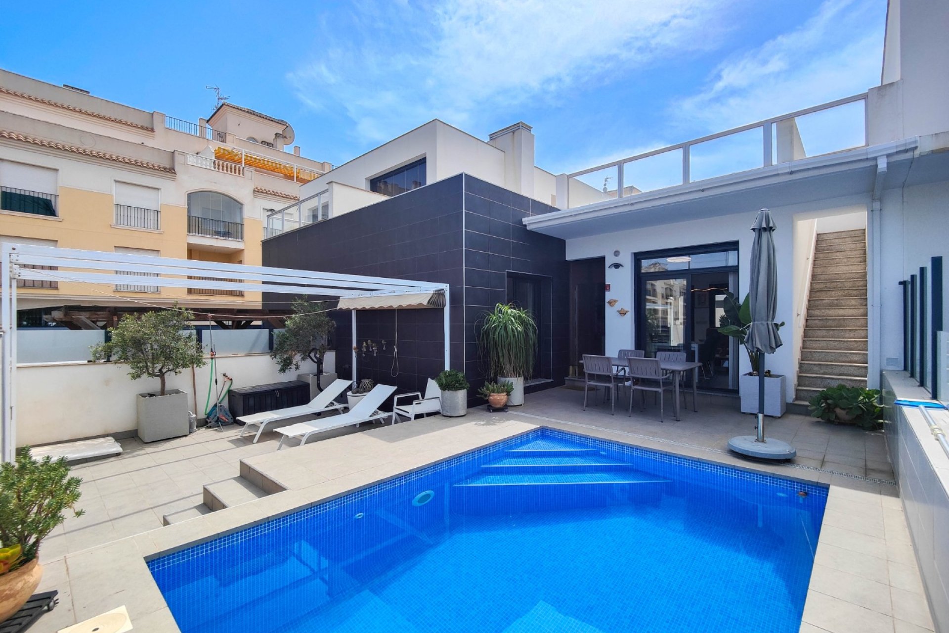 Rynek wtórny - Bungalowy -
Formentera del Segura - Formentera - Village