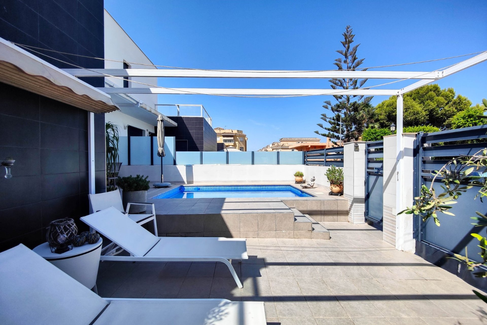 Rynek wtórny - Bungalowy -
Formentera del Segura - Formentera - Village