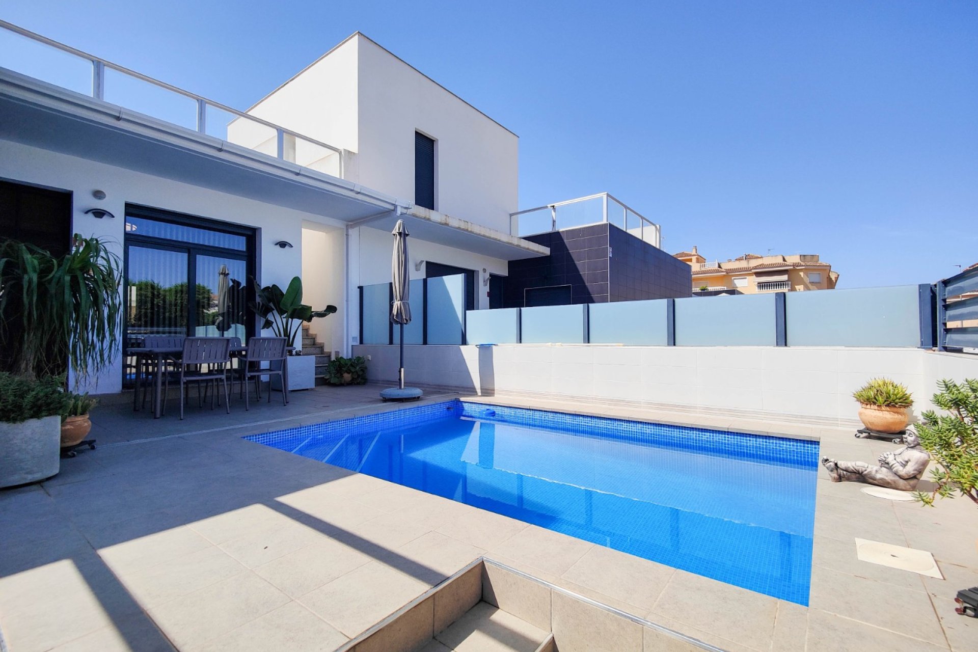 Rynek wtórny - Bungalowy -
Formentera del Segura - Formentera - Village