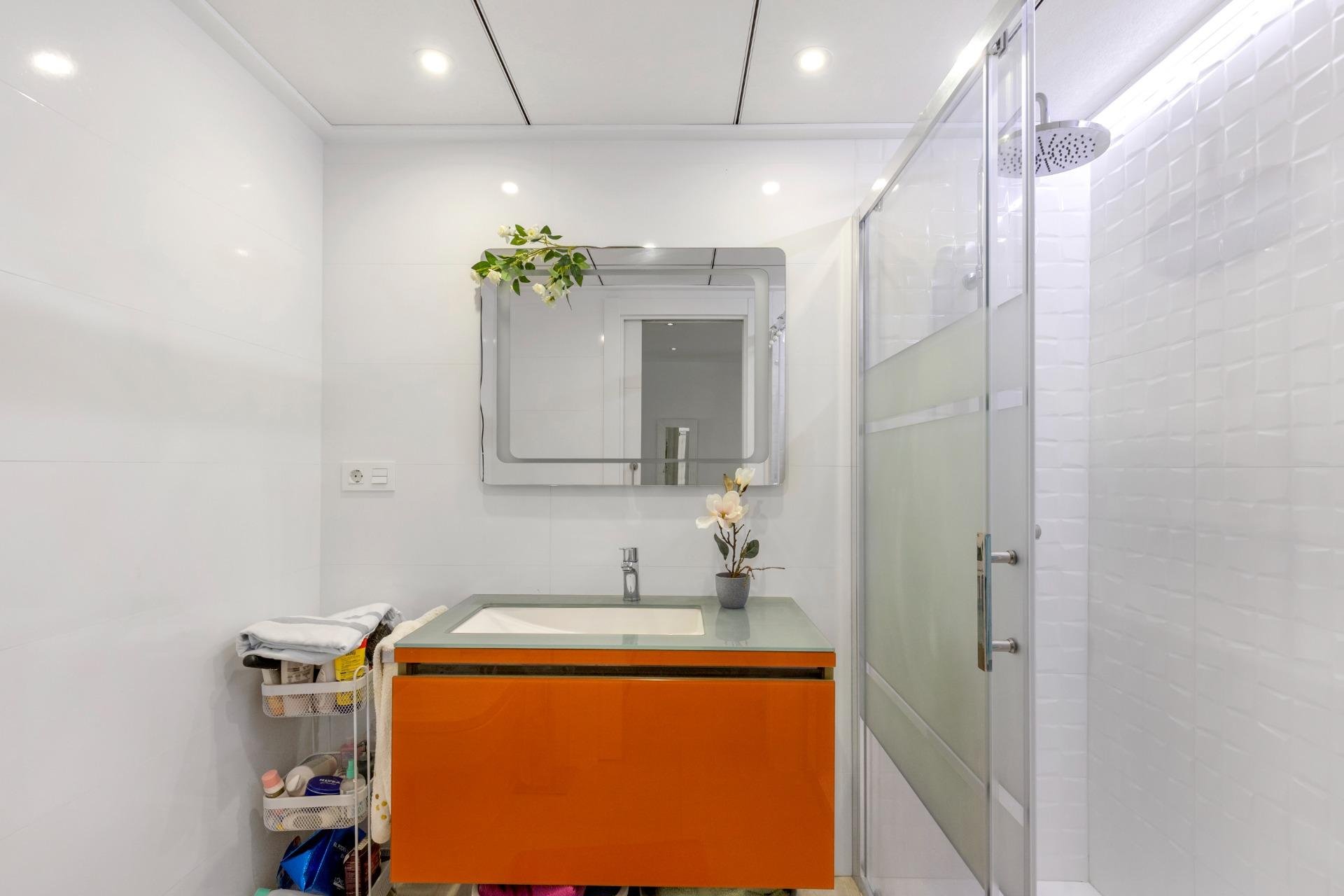 Rynek wtórny - Bungalowy -
Guardamar del Segura - Urbanizaciones