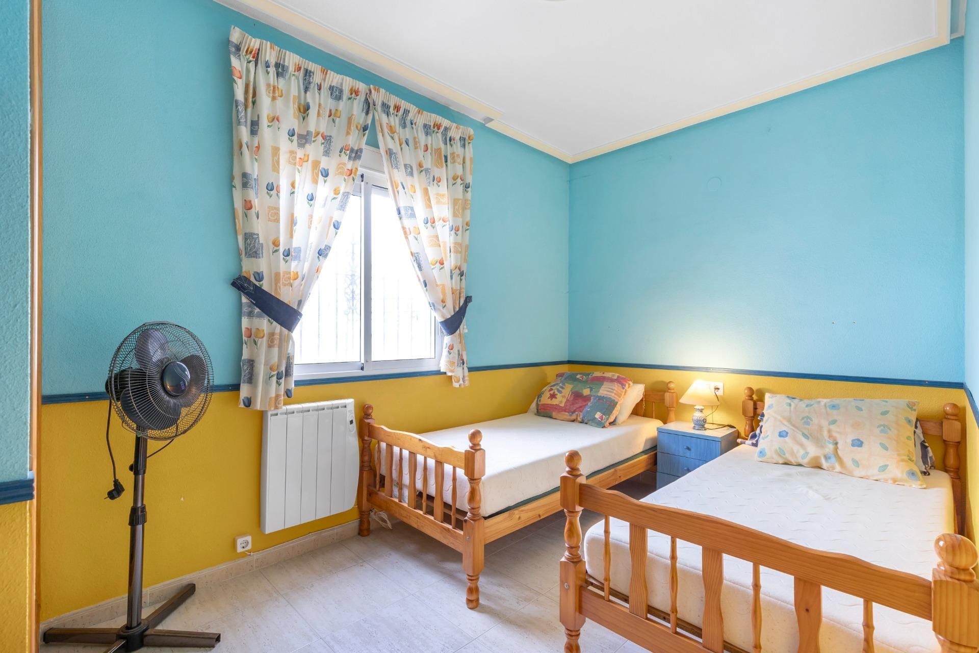 Rynek wtórny - Bungalowy -
Orihuela Costa - La Florida