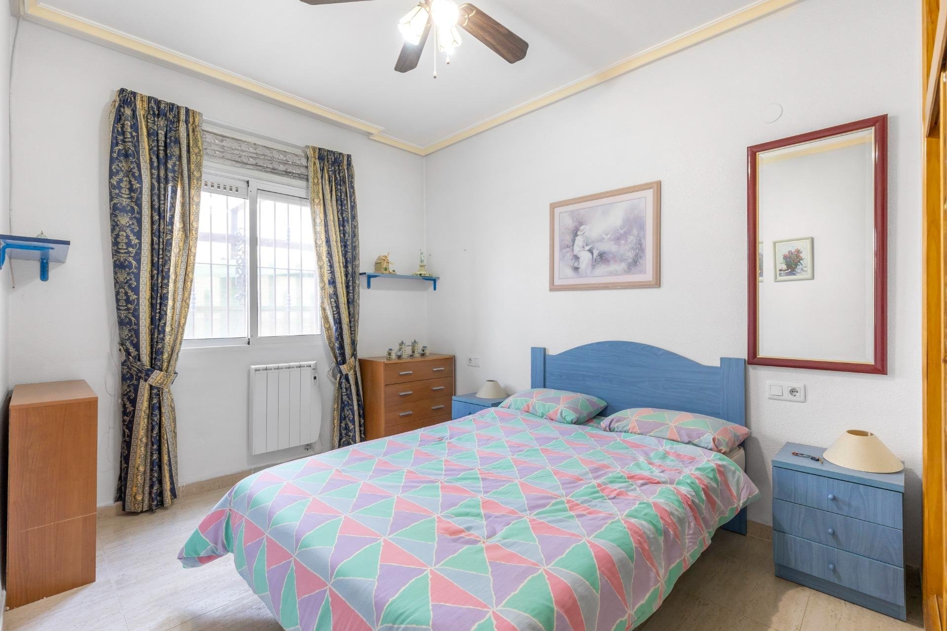 Rynek wtórny - Bungalowy -
Orihuela Costa - La Florida