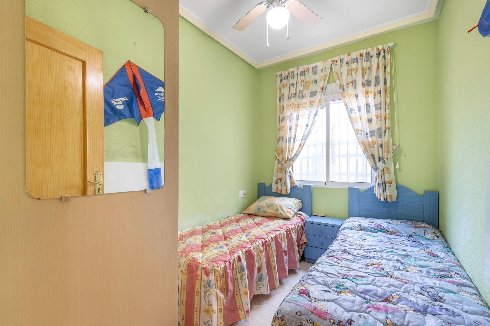 Rynek wtórny - Bungalowy -
Orihuela Costa - La Florida