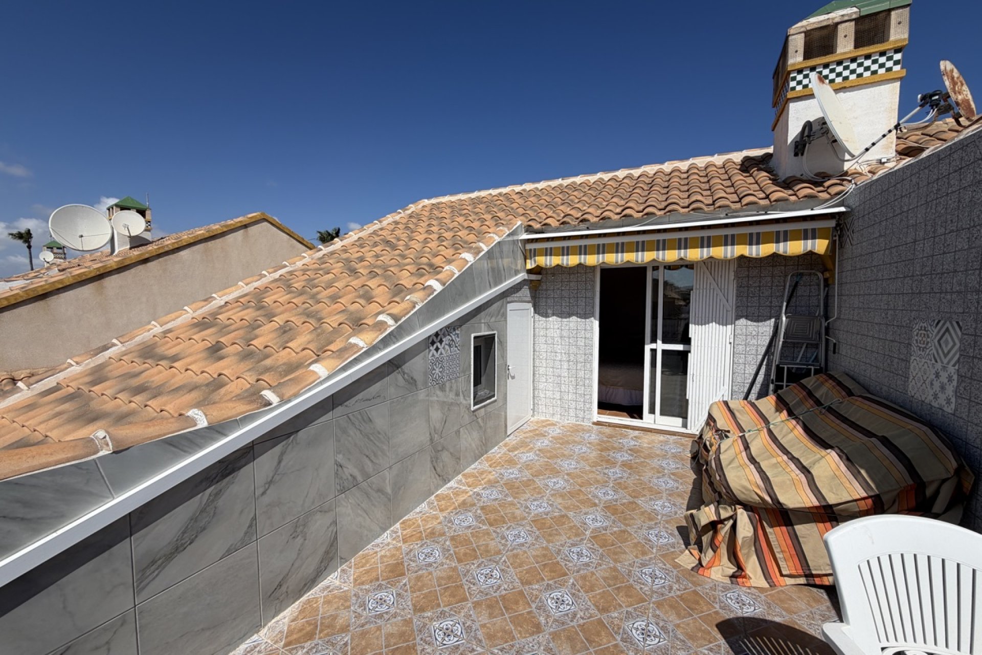 Rynek wtórny - Bungalowy -
Orihuela Costa - La Zenia