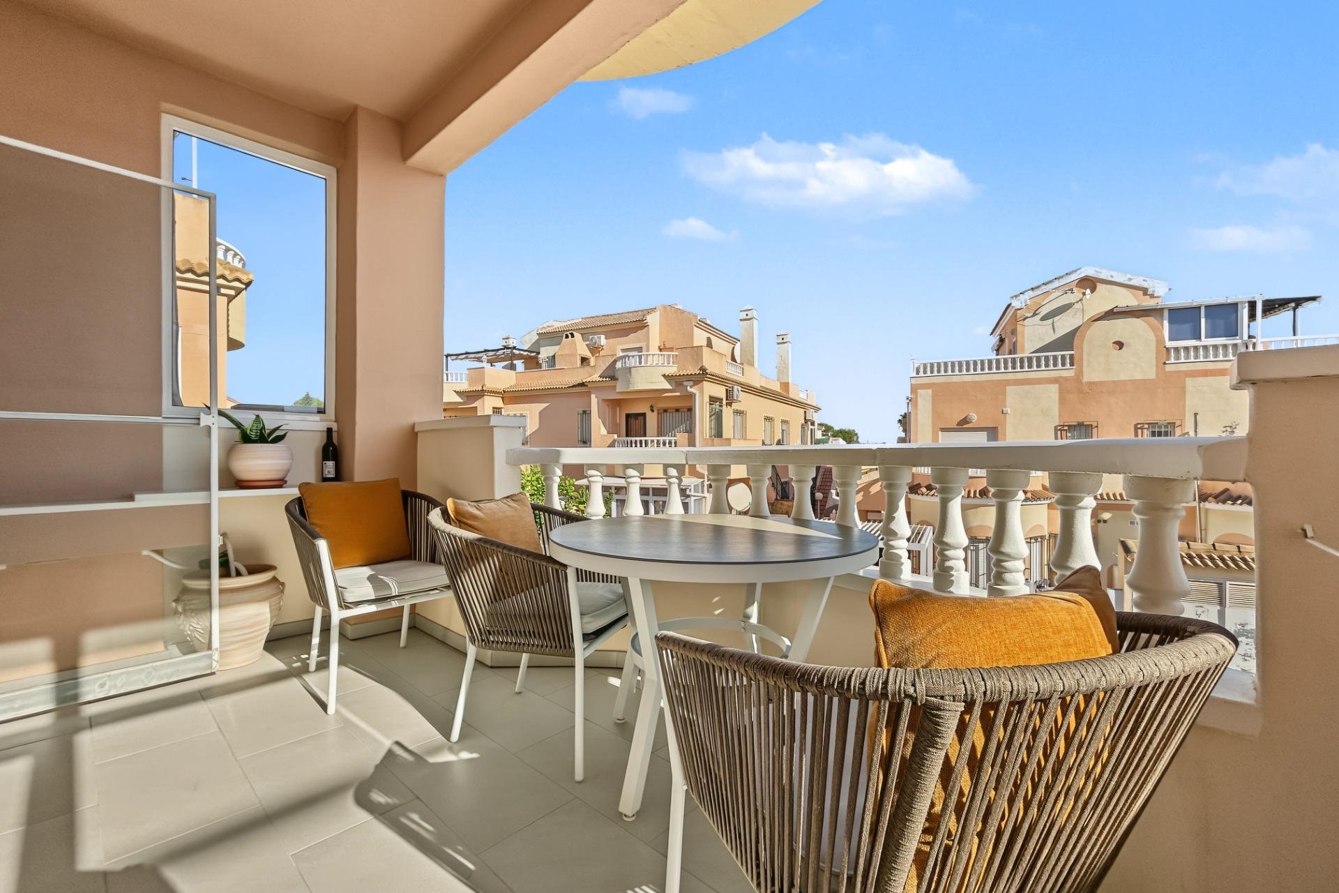 Rynek wtórny - Bungalowy -
Orihuela Costa - Lomas de Don Juan