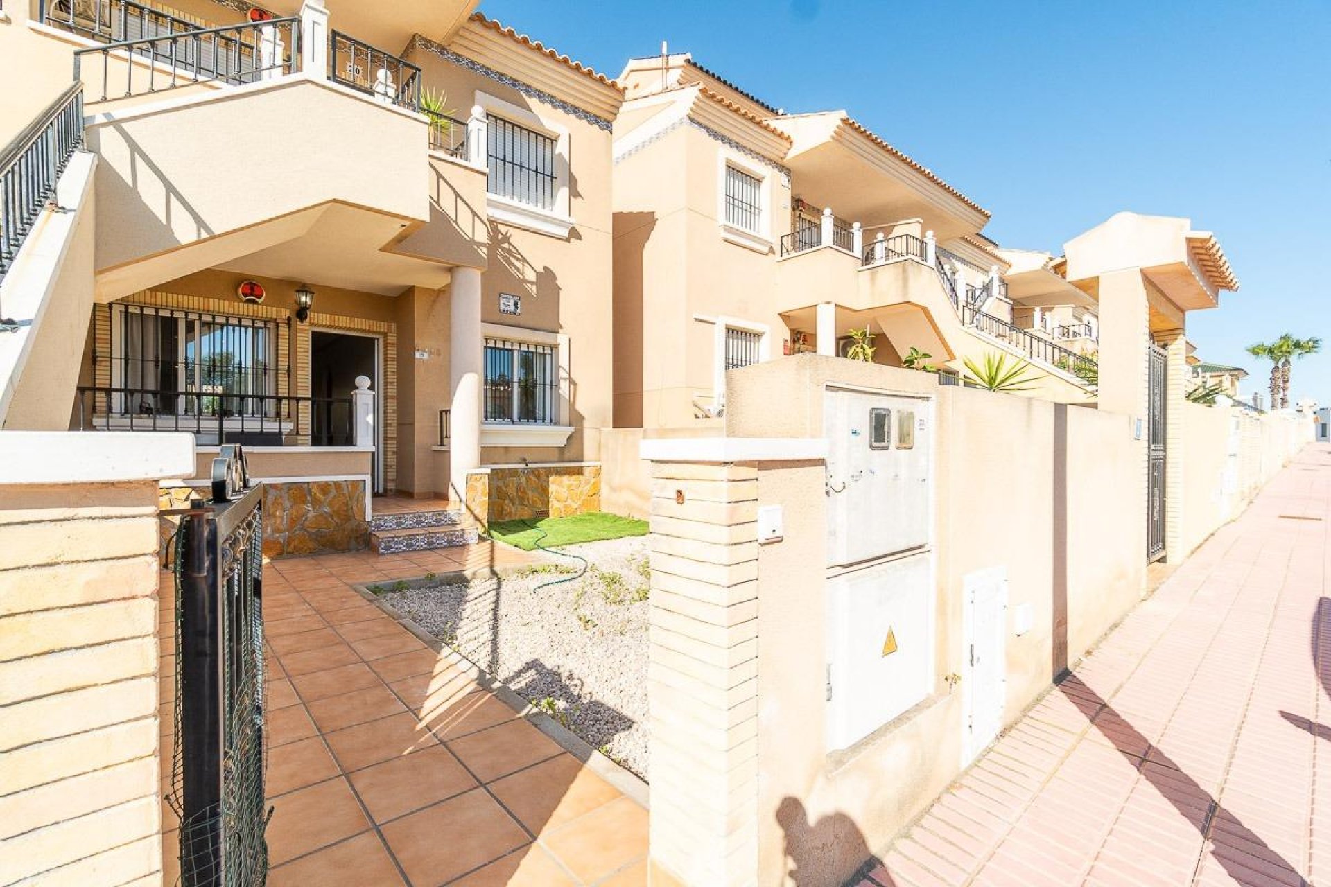 Rynek wtórny - Bungalowy -
Orihuela Costa - Villamartin