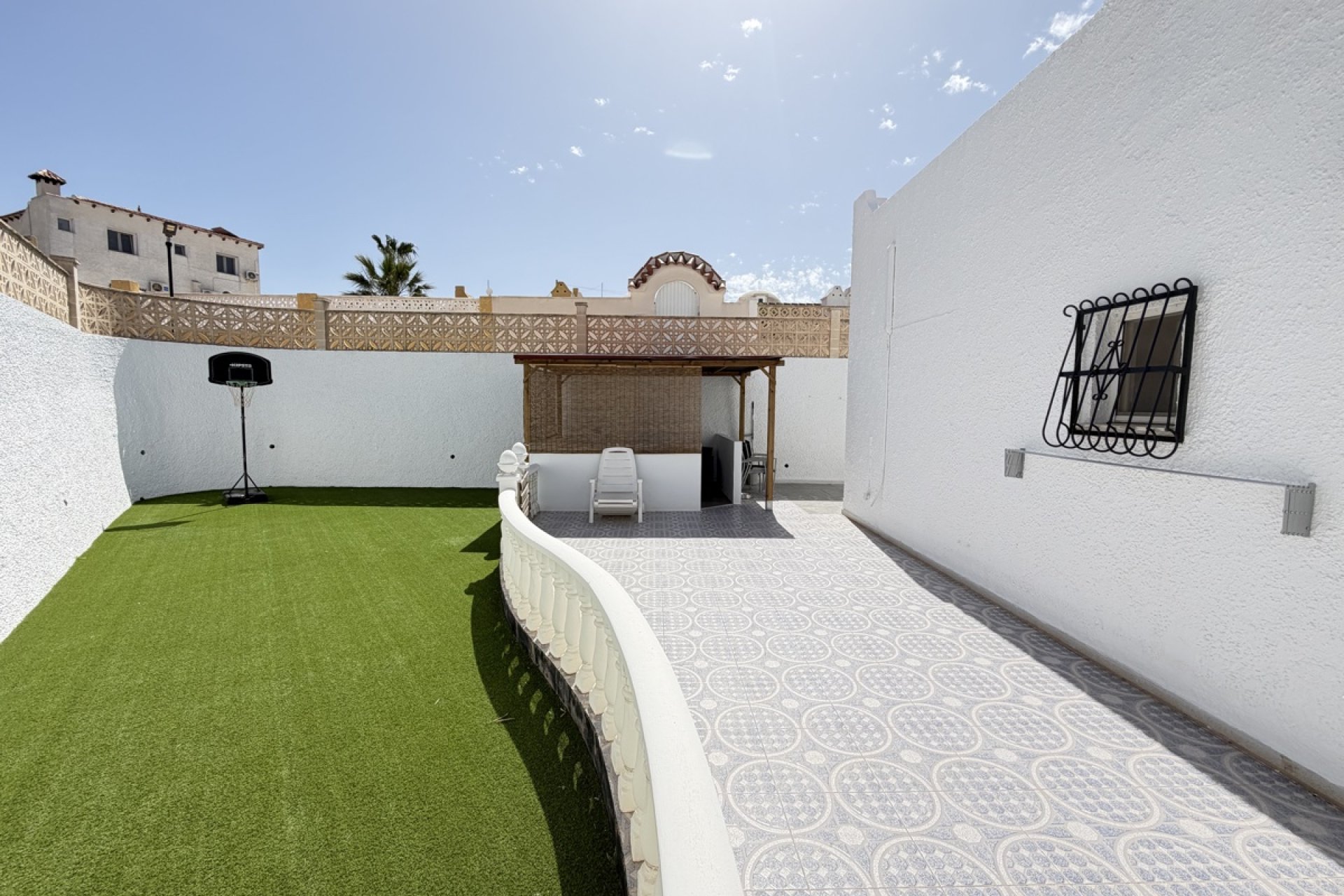 Rynek wtórny - Bungalowy -
Orihuela Costa - Villamartin