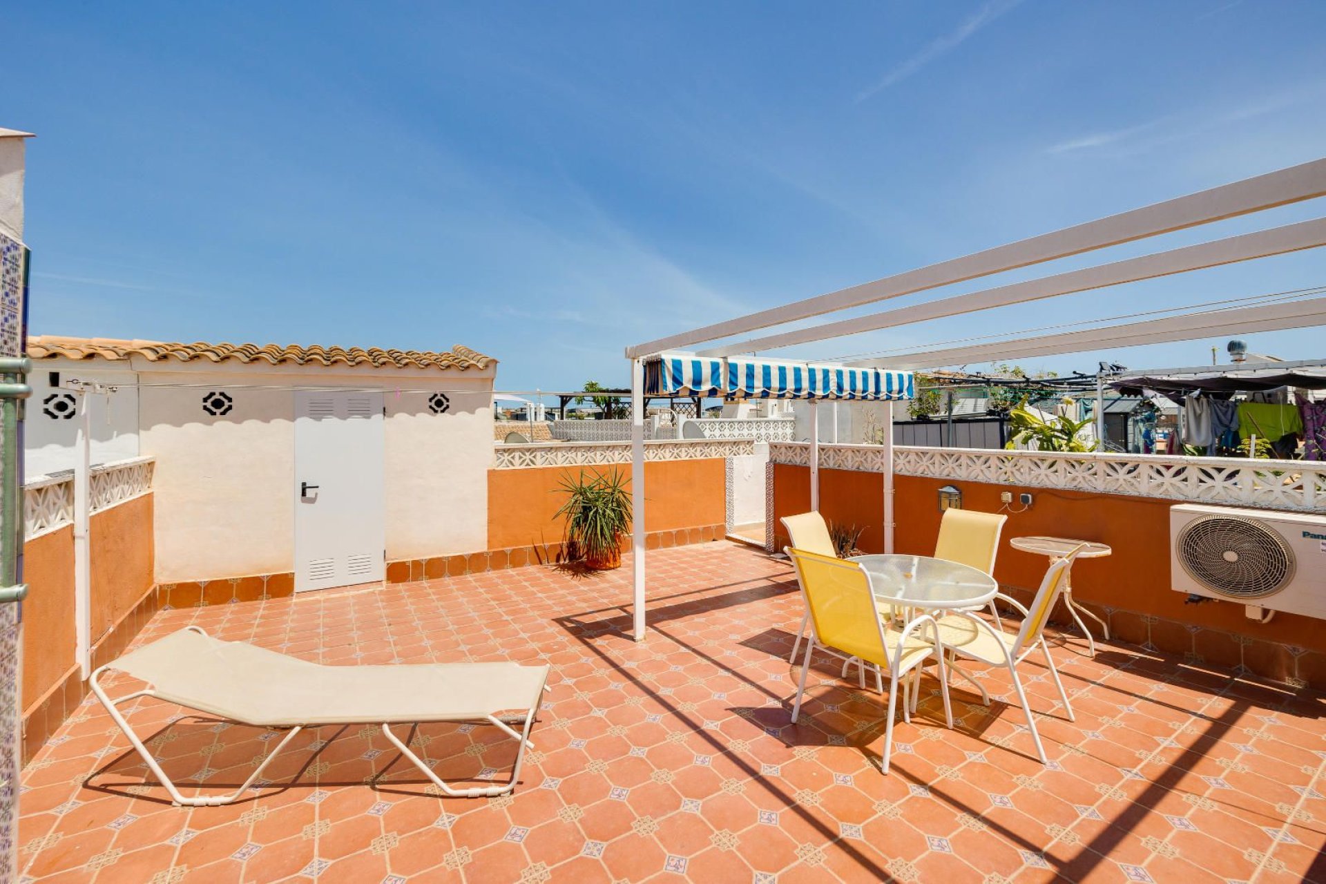 Rynek wtórny - Bungalowy -
Torrevieja - Carrefour