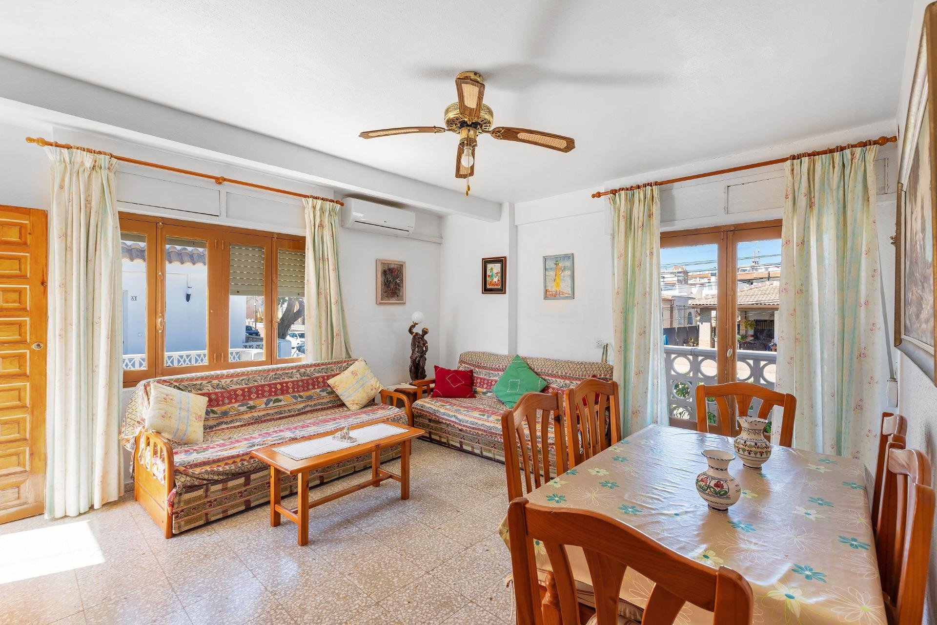 Rynek wtórny - Bungalowy -
Torrevieja - La Mata