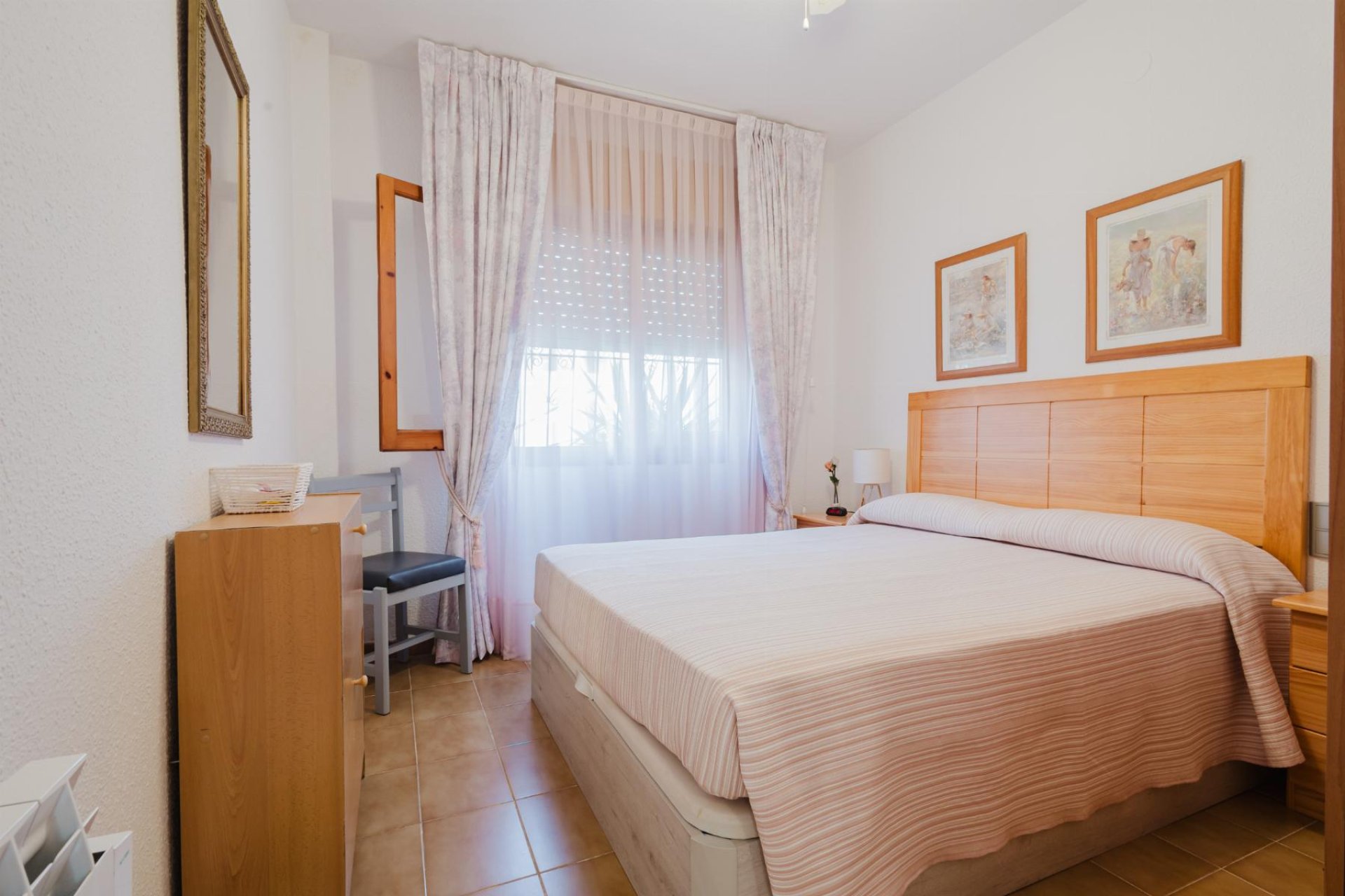 Rynek wtórny - Bungalowy -
Torrevieja - Playa de los Naufragos