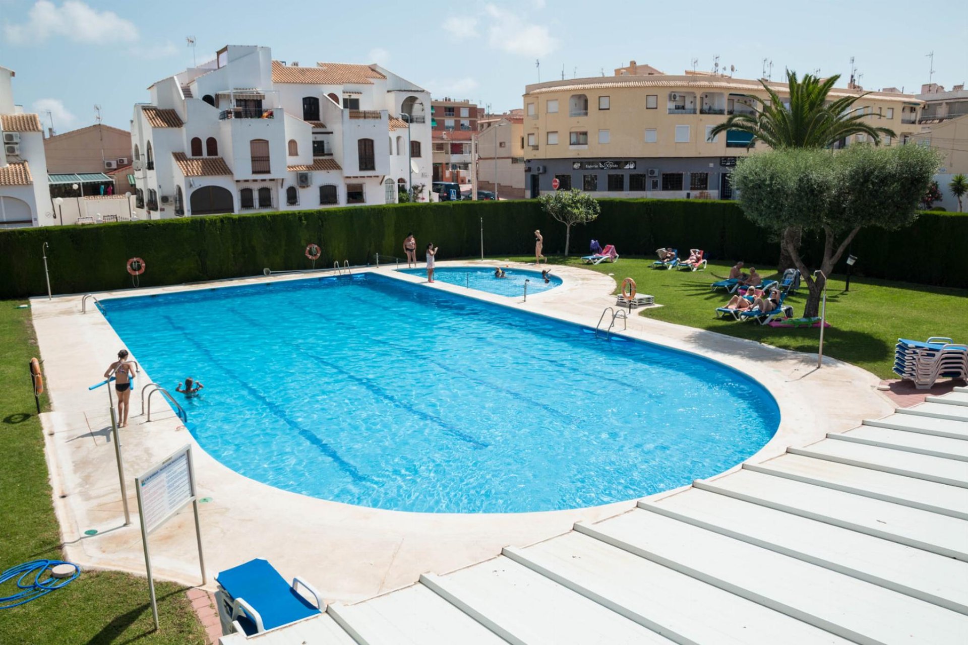 Rynek wtórny - Bungalowy -
Torrevieja - Playa de los Naufragos