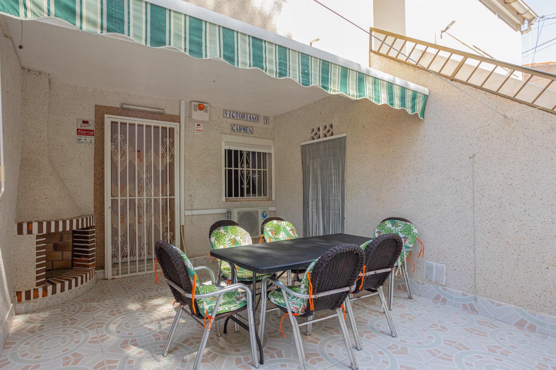 Rynek wtórny - Bungalowy -
Torrevieja - Playa de los Naufragos