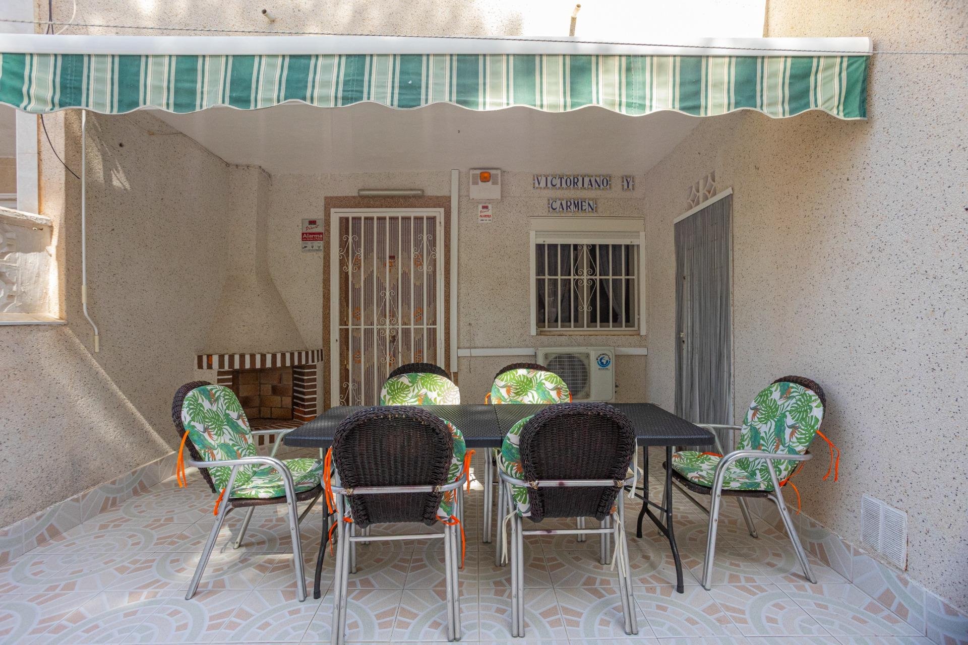 Rynek wtórny - Bungalowy -
Torrevieja - Playa de los Naufragos