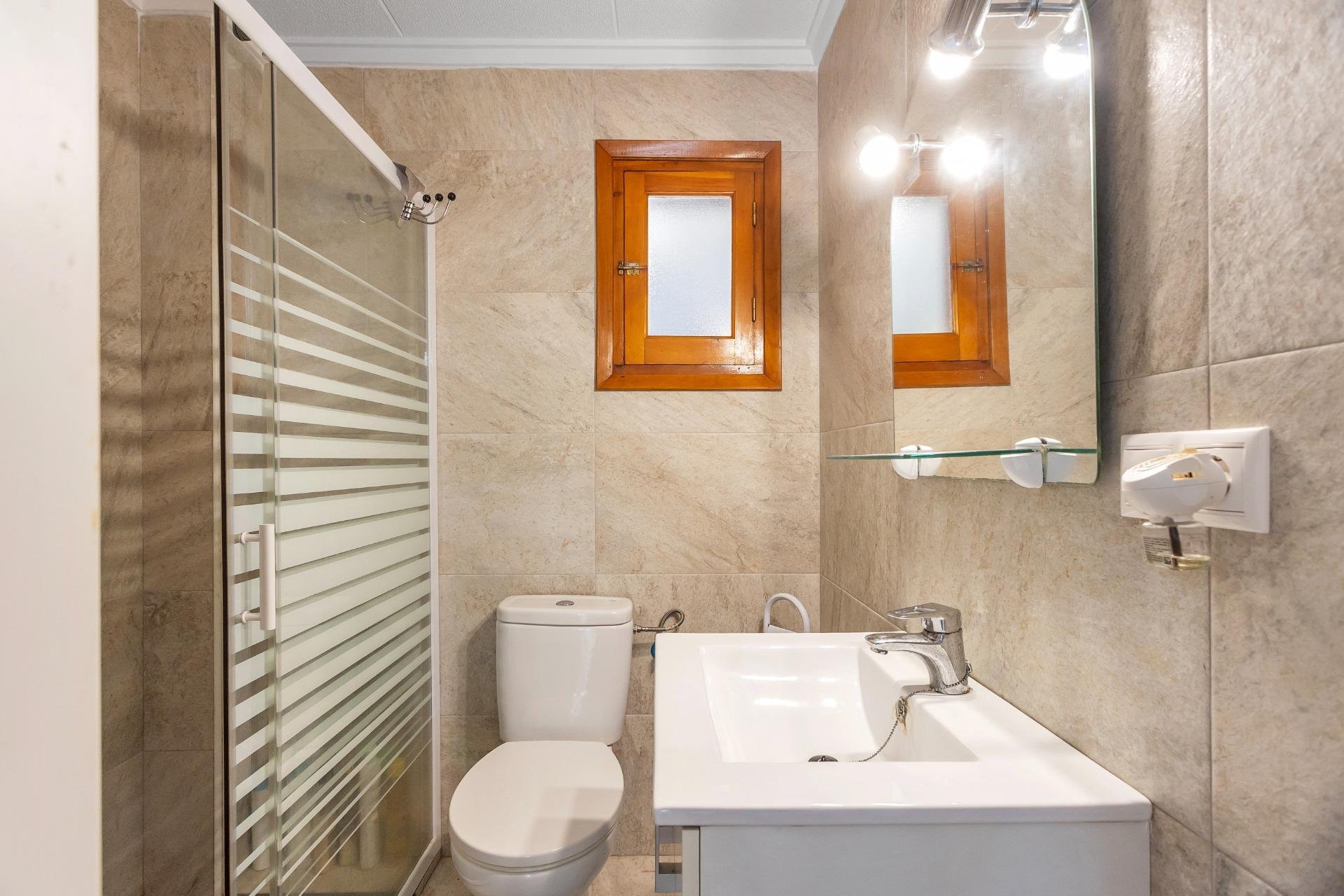 Rynek wtórny - Bungalowy -
Torrevieja - Playa de los Naufragos