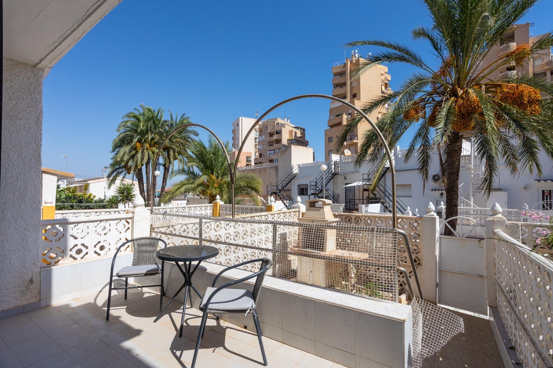Rynek wtórny - Bungalowy -
Torrevieja - Torre del moro