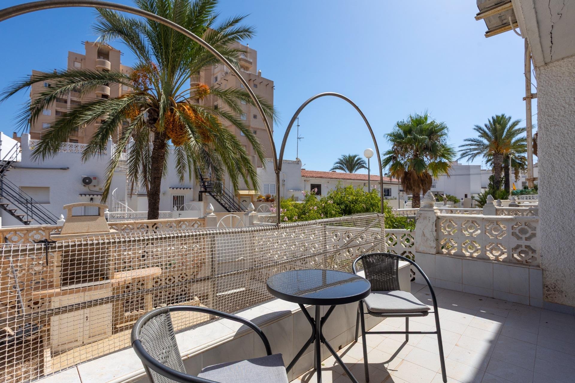 Rynek wtórny - Bungalowy -
Torrevieja - Torre del moro